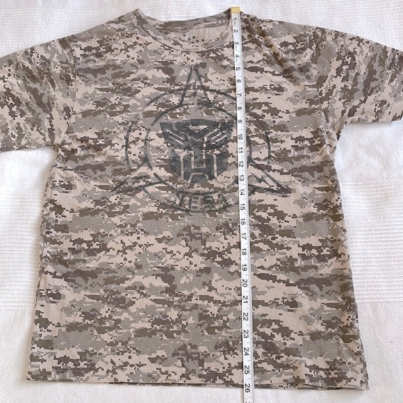 transformers Universal Studios Camo NEST T-Shirt Size Medium - Picture 7 of 7
